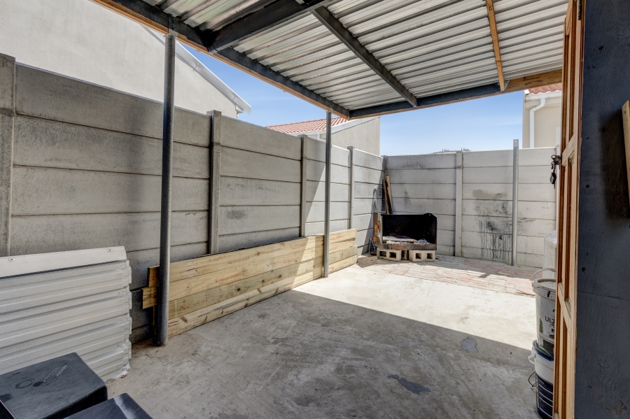 3 Bedroom Property for Sale in Rivergate Western Cape